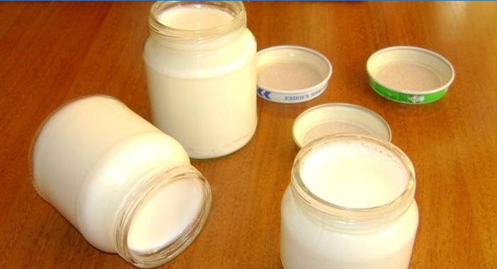 Domaći jogurt u staklenkama
