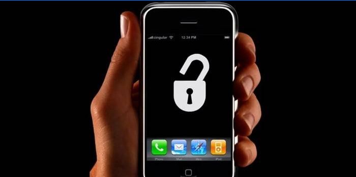 Smartphone u ruci