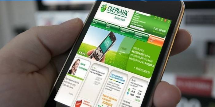 Sberbank mobilna aplikacija na pametnom telefonu