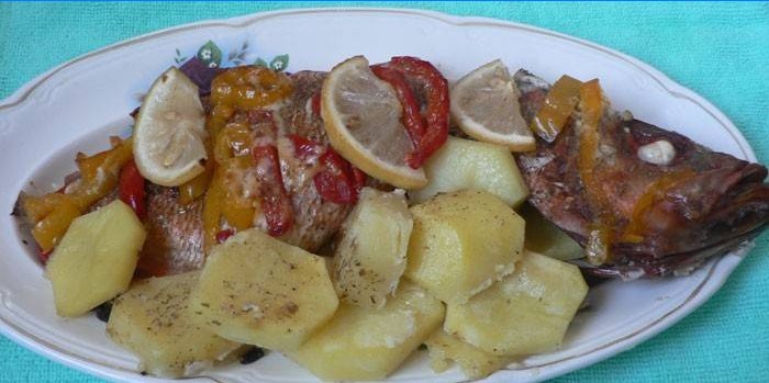 Pečeni peruš s krumpirom i povrćem