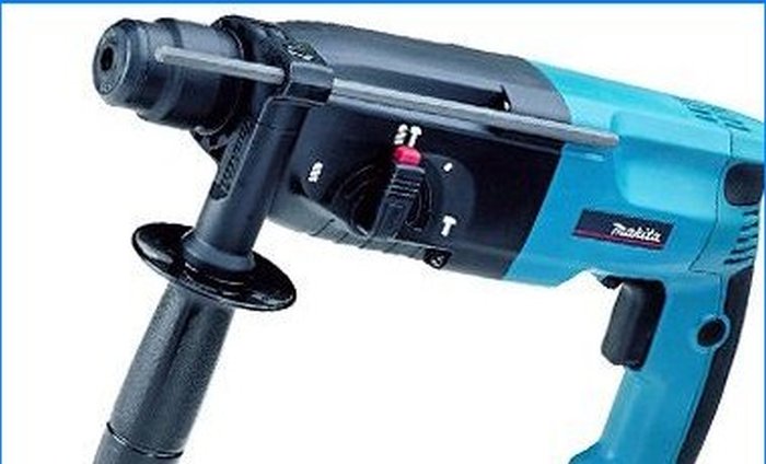 Rotacijski čekić Makita HR2450