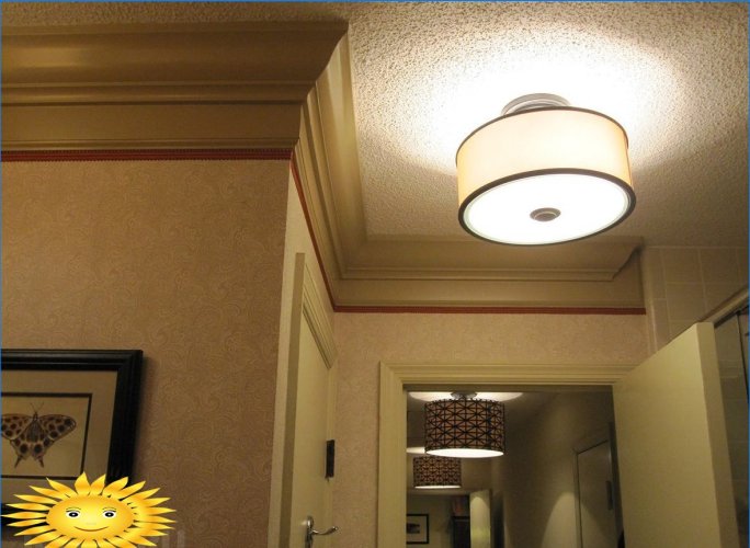 Rasvjeta u hodniku: odabir svjetiljki