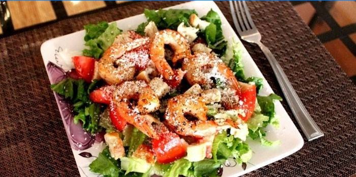 Salata od škampa s povrćem