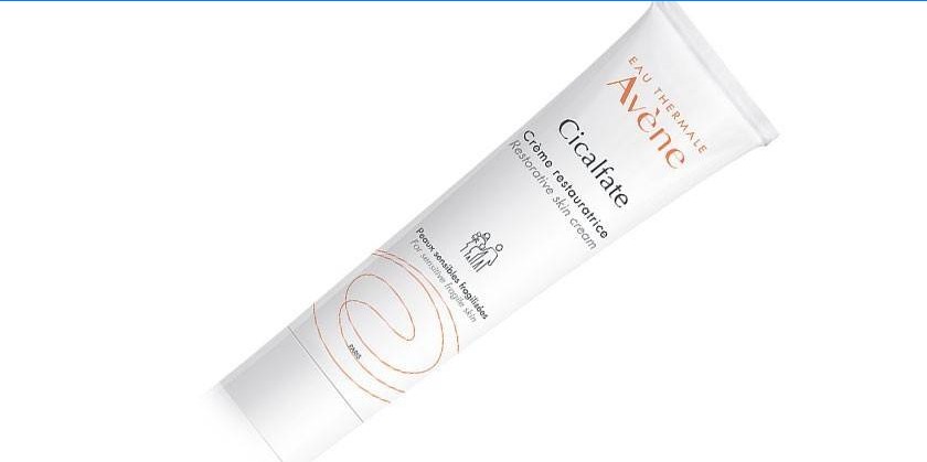 Avene cicalfate