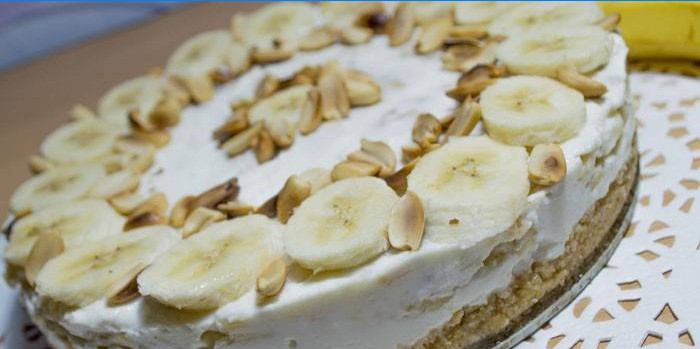 Torta od banane s kolačićima od zobene kaše