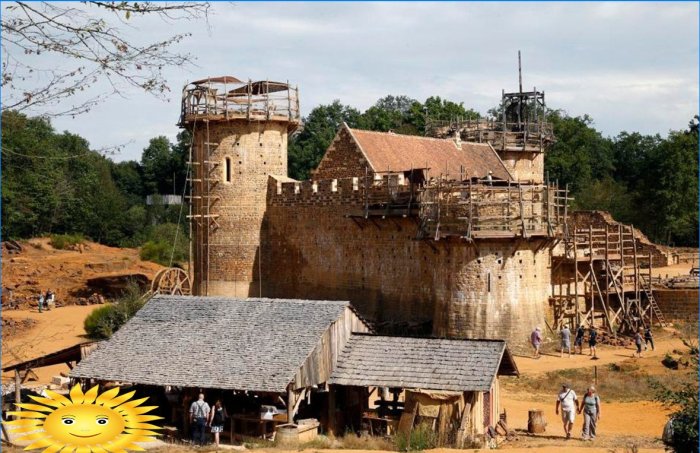 Kako je dvorac izgrađen korištenjem srednjovjekovnih tehnologija u Francuskoj u 21. stoljeću