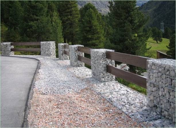 Gabion u vrtu