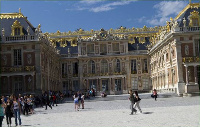Dvorac Chateau de Versailles u Francuskoj