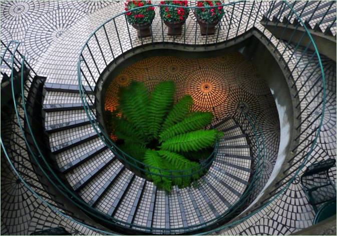Prekrasno spiralno stubište