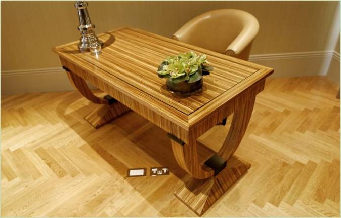 Drveni radni stol