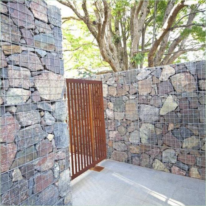 Kameni zidovi privatne kuće