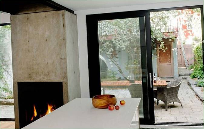 Seoska rezidencija u kuhinji - kamin od betonskog bloka