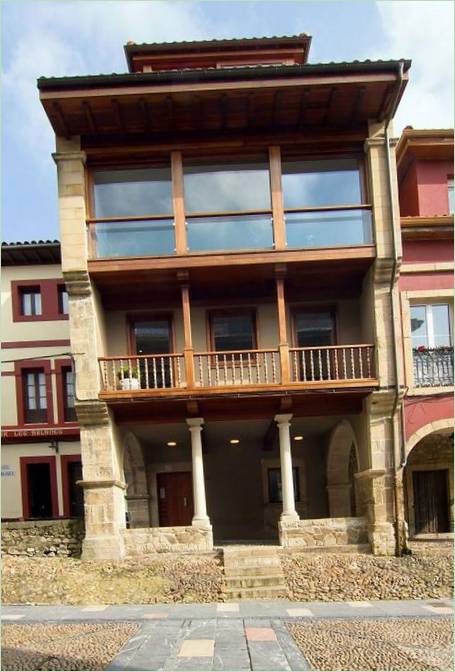 Fasada Building and Studio