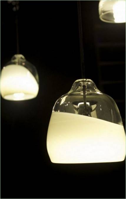 Sastav kućanskih predmeta: viseće svjetiljke