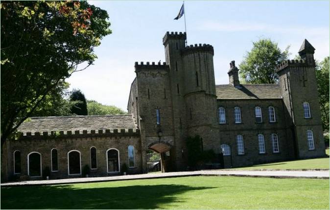 luxury-carr-hall-castle