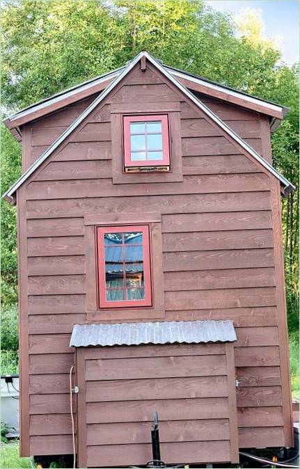 Tiny Tack House by Malissa and Chris Tack