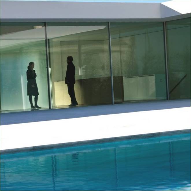 Luksuzna Atrium House frana Silvestre Arquitectos