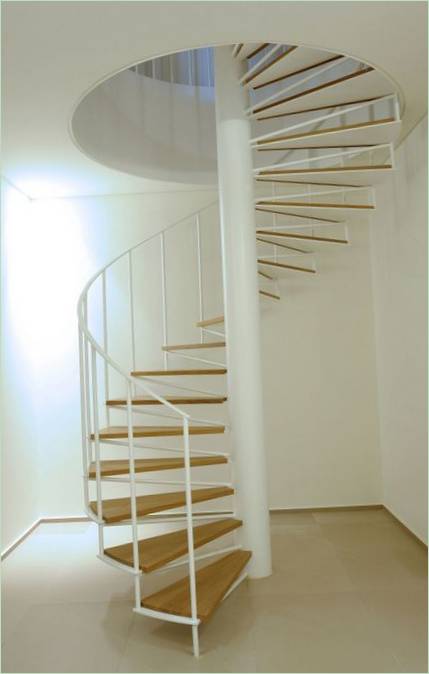 Spiralno stubište na drugi kat