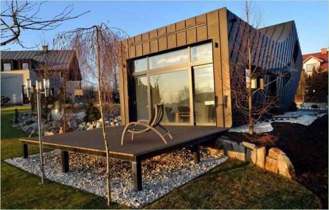 Dizajn krajolika fleksibilne kuće u Poljskoj