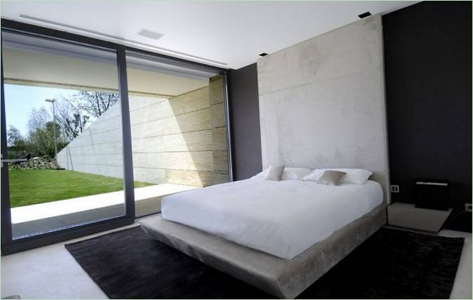 contemporary-property-in-madrid-by-a-cero-architects