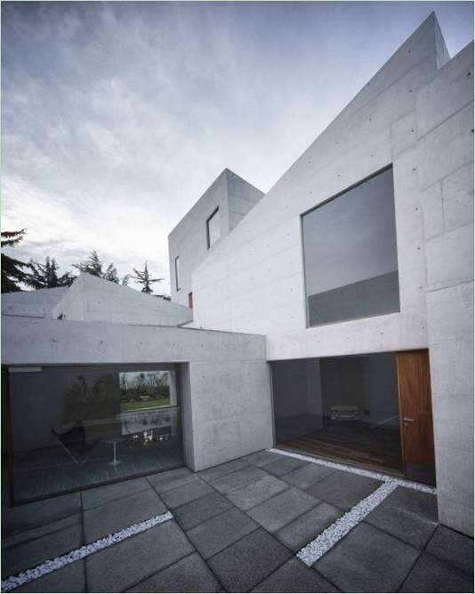 Prostrana kuća s minimalističkim interijerom tvrtke asa, Meksiko, Meksiko
