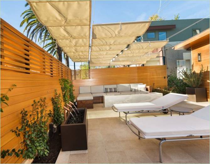 Dizajn interijera obiteljske kuće na terasi u Kaliforniji