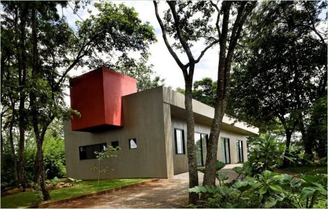 Betonska kuća s crvenom kutijom-asa od arhitekta asa u Goianiji, gojas, Brazil