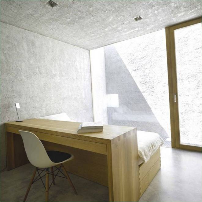 Interijer kabineta elegantne kuće u Švicarskoj